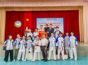 Kỷ niệm 20 năm ngày trở về - THPT Hàm Thuận Bắc (1999-2002)