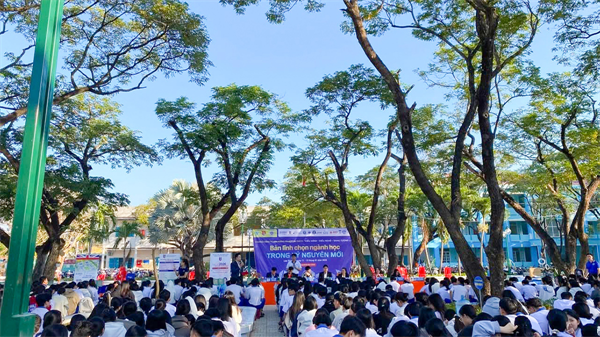Hình ảnh tại trường12