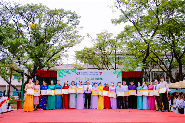 Hình ảnh tại trường20