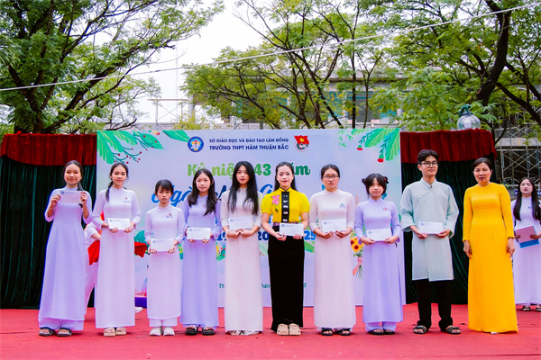 Hình ảnh tại trường24